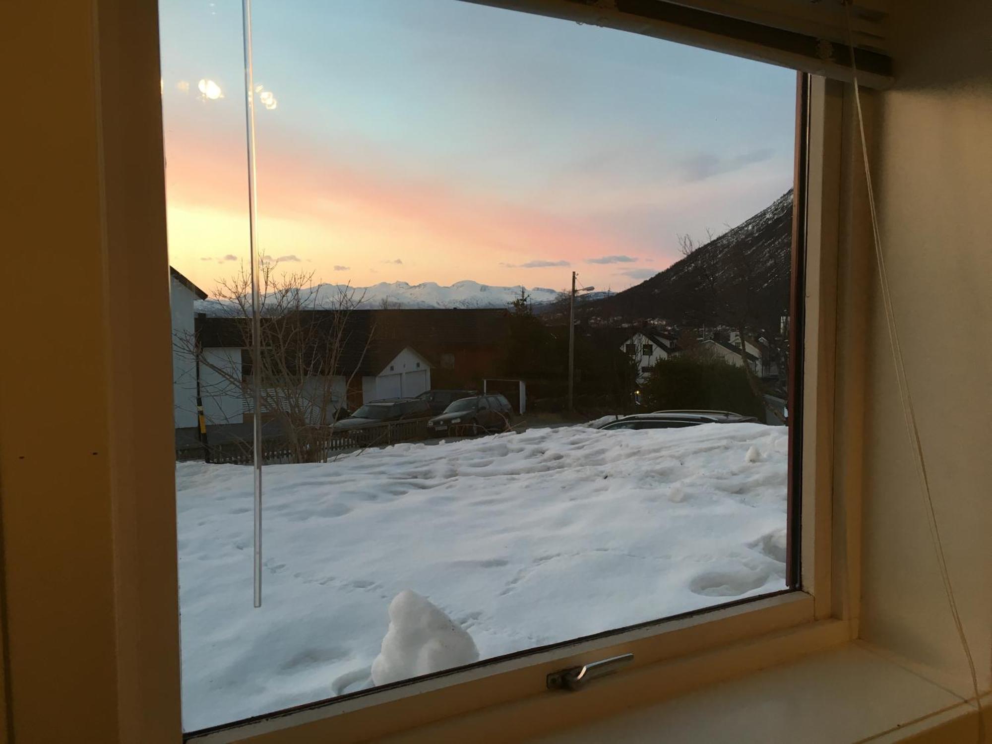 Sentralt Plassert Leilighet Ved Sherpatrappen Tromsø Exteriör bild